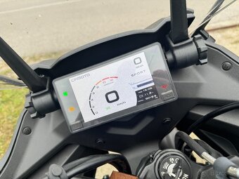 Predám CF MOTO 650 GT Premium, najazdených 5 018km - 5