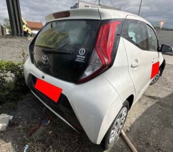Predám havarovanú Toyota Aygo 999cm 53 kW tok 7/2020 - 5