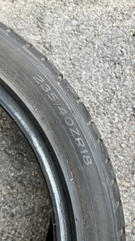 🟡235/40 r18 letné Hankook - 5