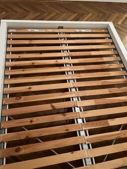 Predám Malm Ikea manželskú postel 160x200 - 5