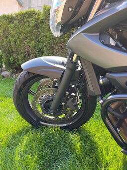 Predám motocykel Yamaha XJ6 - 5