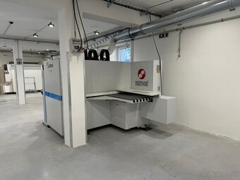 CNC vŕtací/frézovací drevoobrábací stroj - 5