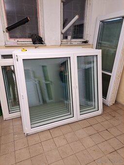 Používané dvojkridlové plastové okno - 5