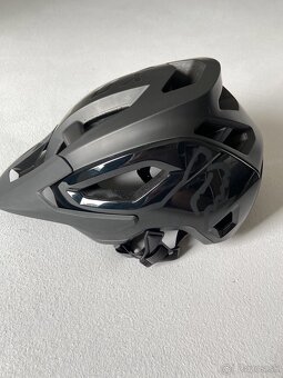 Cyklistická prilba FOX Speedframe Pro čierna - 5