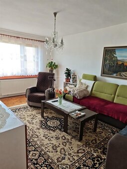 Na predaj priestranný 5-izbový rodinný dom v Košiciach –... - 5