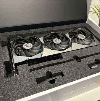 Geforce RTX 3070 MSI Suprim X 8G - Nvidia - 5