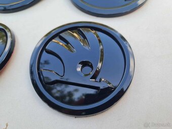 Čierne / karbónové znaky - logo na ŠKODA - 5