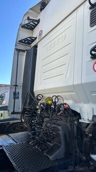 Iveco Stralis 460 náves Kögel - 5