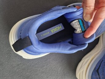 HOKA Bondi 8 - 5