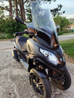 Predám Piaggio MP3 300 HPE sport, ročník 2022 - 5