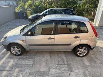 Ford Fiesta 2007 1.4 - 5