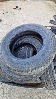 Predám 175/70 r14 - 5