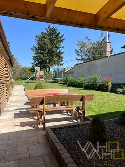 BAR v úplnom centre obce Špačince - 5