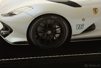 Ferrari 812 CompetizioneA | MR Collection 1/18 - 5