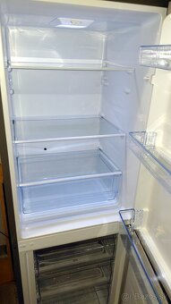 Chladnička s mrazničkou HISENSE - 4 ročná - 5