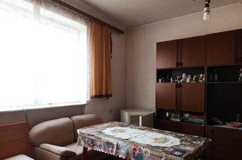 Rodinný dom v obci Lok, okres Levice - 5