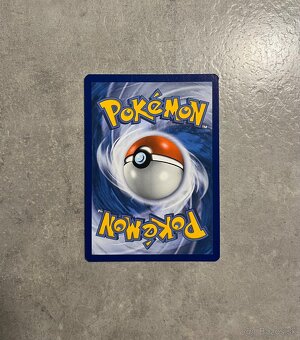 CHARIZARD-HOLO EVOLUTIONS 2016 - 5