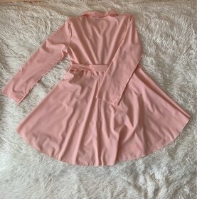 Lososovo ružové letné krátke šaty - 5