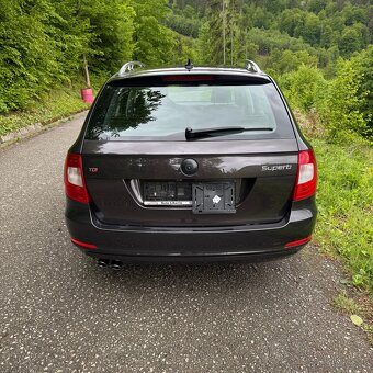 Škoda Superb 2.0 TDi DSG - 5