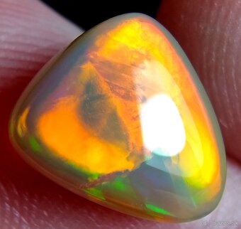 Drahý opál 2,40cts freeform WELO ETIOPIA - 5