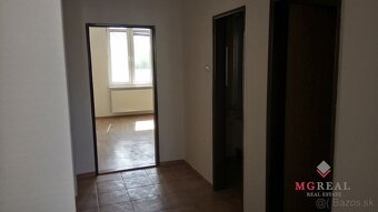 Kancelárske priestory pre 8-10 ľudí v blízkostii Centrálnom - 5