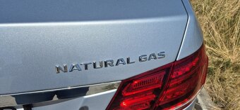 Mercedes-Benz E trieda Sedan Mercedez-Benz 200 NATURAL GAS D - 5