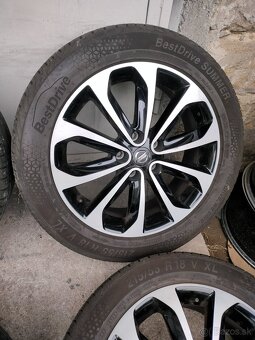 ☀️4ks alu disky orig. Nissan 5x114,3 R18 zanovne pneu 7mm - 5