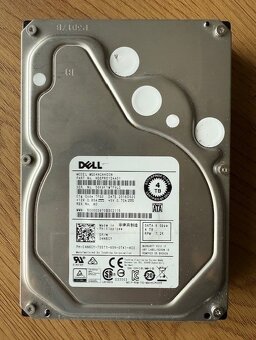 Disky do PC a serverov 3.5" SATA - 5