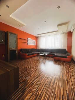 Krásny,slnečný,zariadený a veľký 3 izb.byt s loggiou, Levice - 5