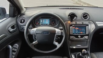 Ford Mondeo Combi 2.0 TDCi Titanium, displej Convers+ - 5