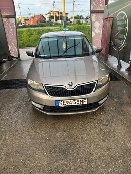 Predám škoda rapid spacebak 1.6 TDi 77 kW - 5