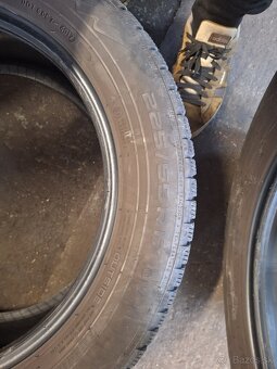 225/55r17 zimná - 5