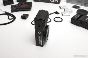 RICOH GRIIIX - 5