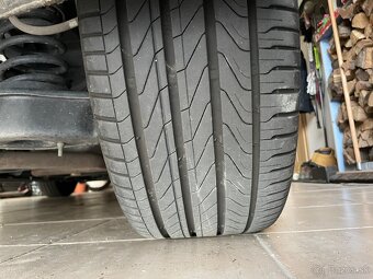 Continental UltraContact 225 / 45 R17 - 5