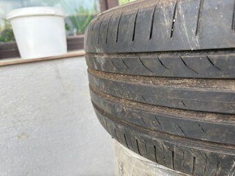 Letné pneu 225/40 r18 - 5