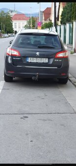 Peugeot 5008 - 5