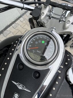 Suzuki Intruder VLR 1800C - 5