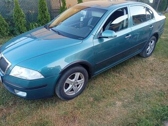 Octavia 2 1,6 benzín - 5