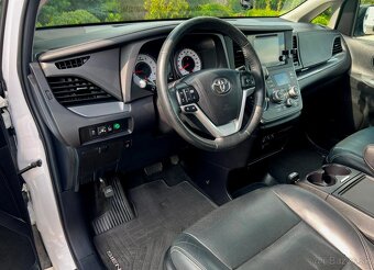 Toyota Sienna 3,5 SE 2015/16 BÍLÁ PERLA TOP STAV - 5