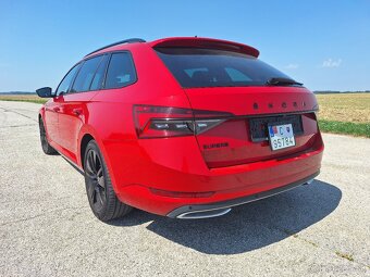Škoda Superb Combi Sportline 2.0 Tdi M6 - 5