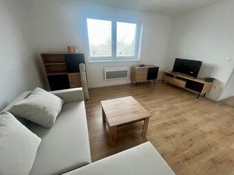 prenájom – 3 izbový byt v Seredi - 5