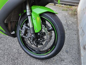 Kawasaki Ninja ZX-10R - 5