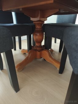 Okrúhly rozkladací stôl + 6 stoličiek - 5