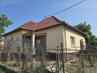 Na predaj rodinný dom v obci Selice - 5