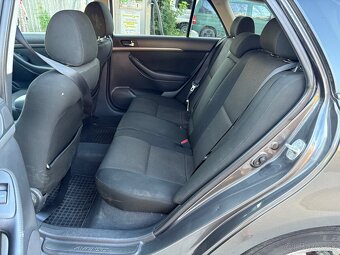 Toyota Avensis 2.2D - 5