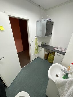 Kancelárske priestory v Living centre, Žilina - Solinky, D1 - 5
