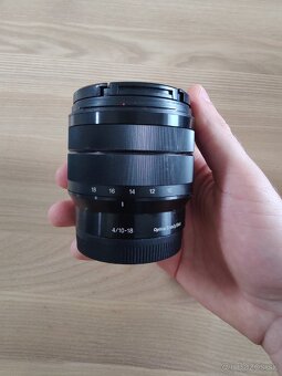 Sony a6100, objektívy, klietka a blesk - 5