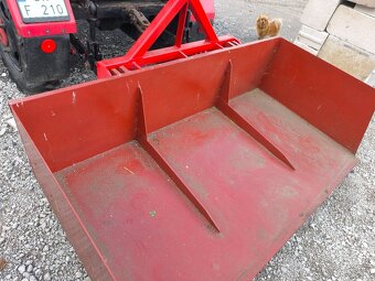 Transportný box na traktor Zetor - 5