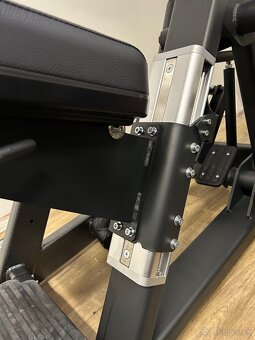 Stroj na chrbát ROW - 5