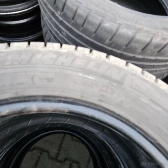 215/60 r17c Michelin - 5